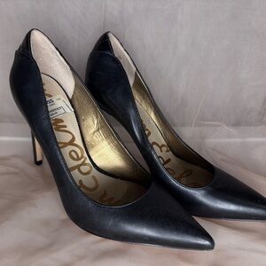 Sam Edelman Black Heels Elegant and Versatile